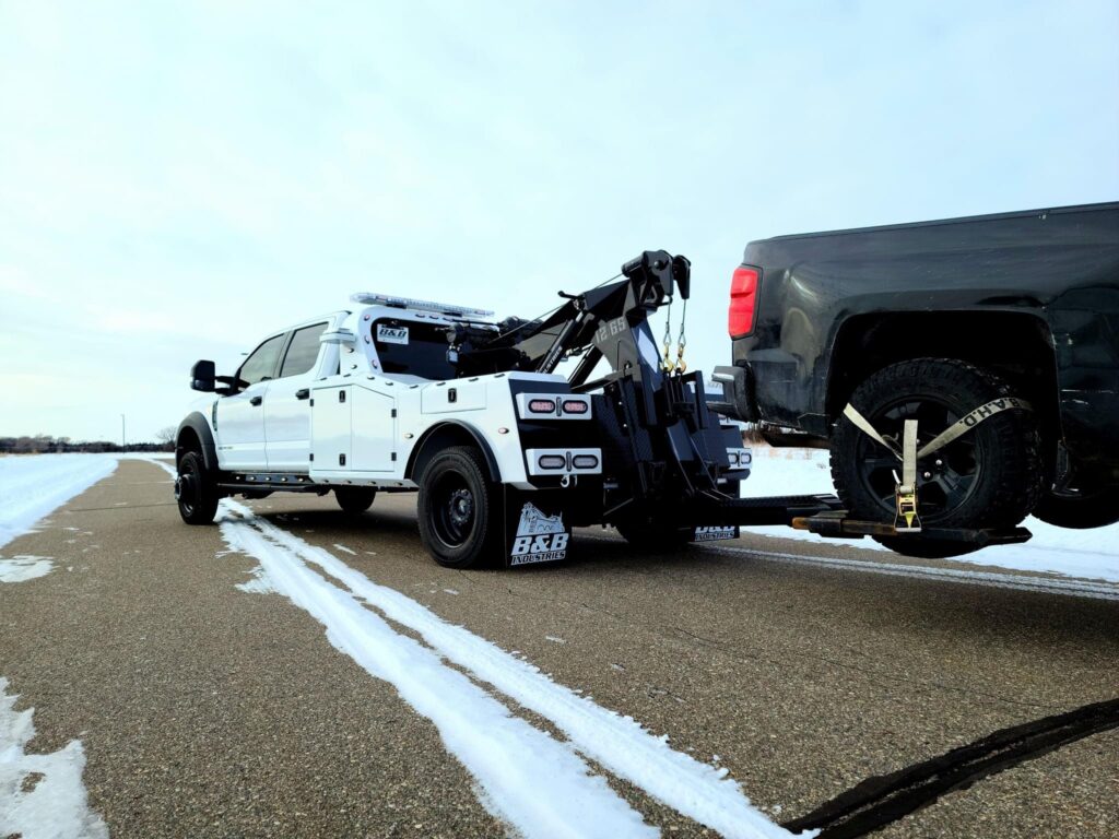 Towing wrecker auto service repair 